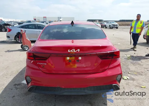 2024 Kia Forte Lx из США, поврежденный, VIN 3KPF24AD7RE750075